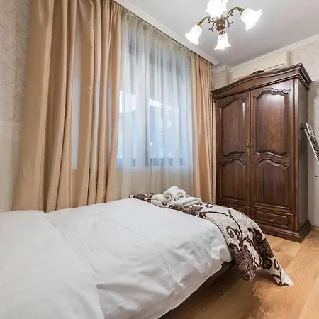 Vazov , Two Bedroom Centre Várna