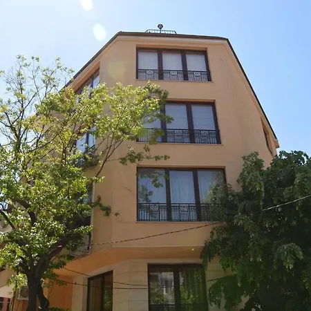 Vazov , Two Bedroom Centre * Várna