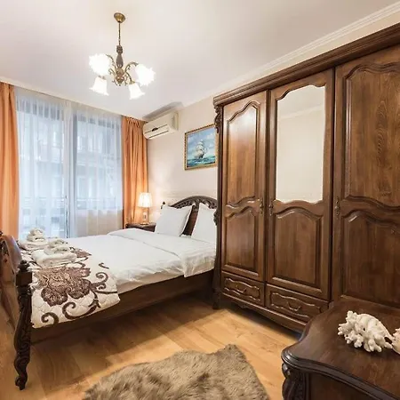 Vazov , Two Bedroom Centre Apartament